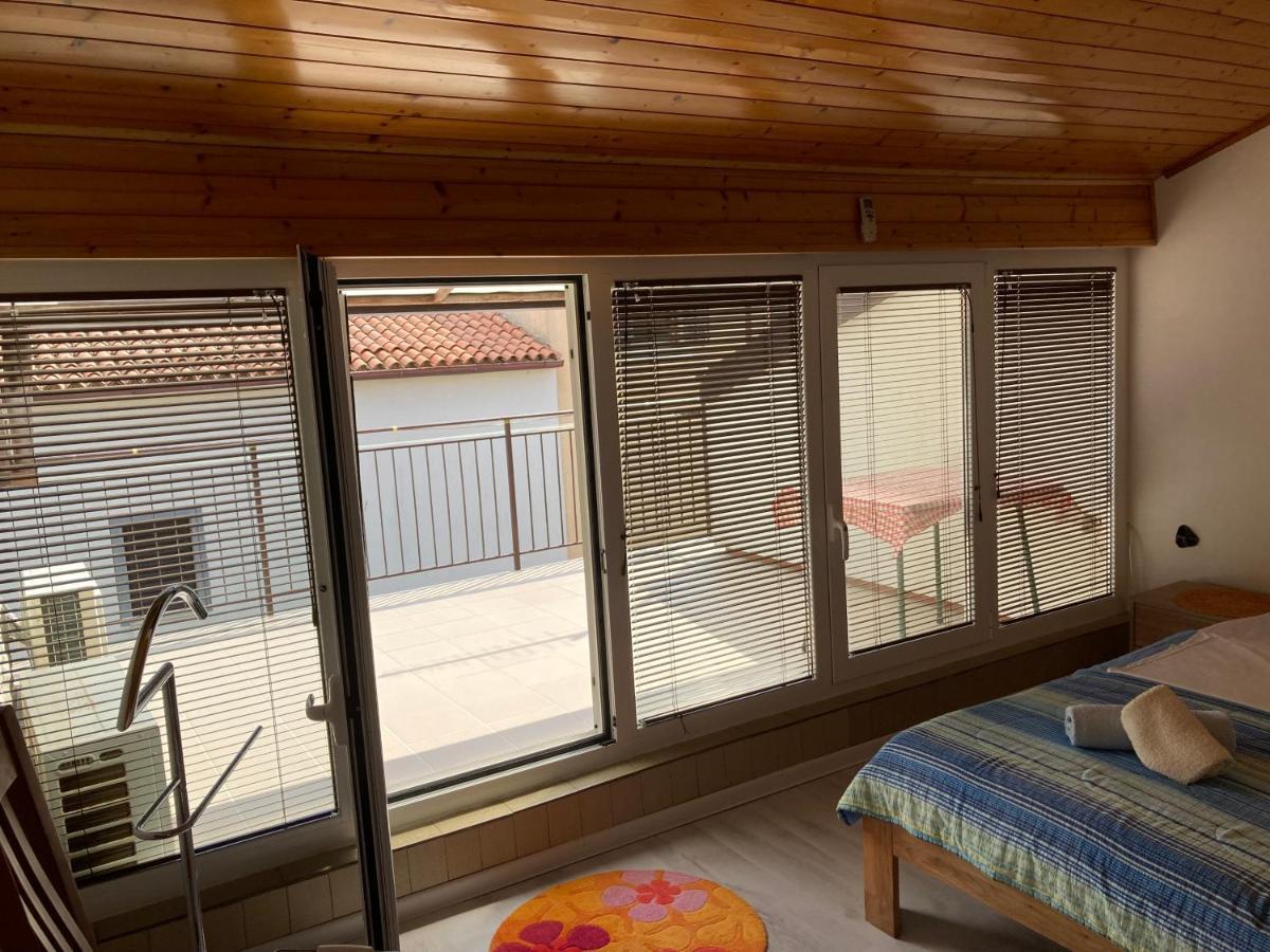 Apartments Hrnjic Umag Exterior photo
