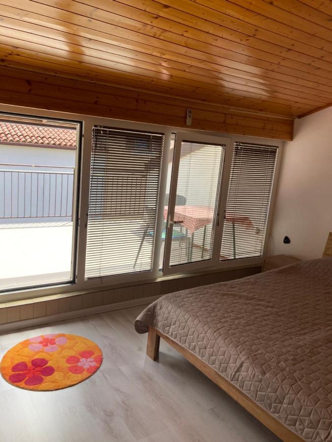 Apartments Hrnjic Umag Exterior photo