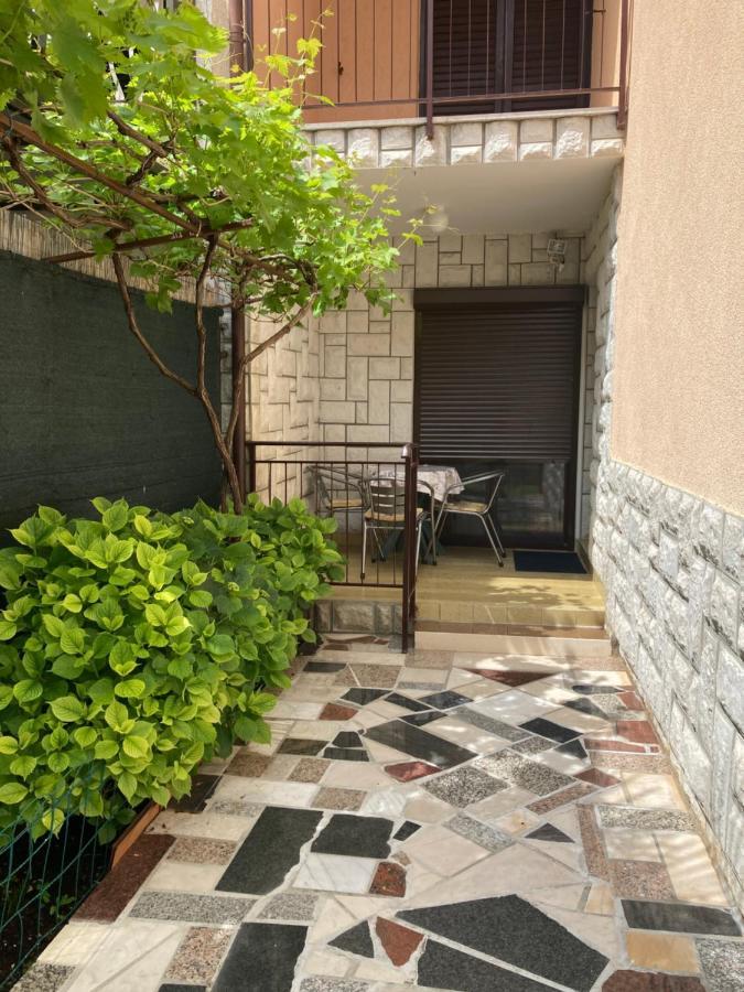 Apartments Hrnjic Umag Exterior photo